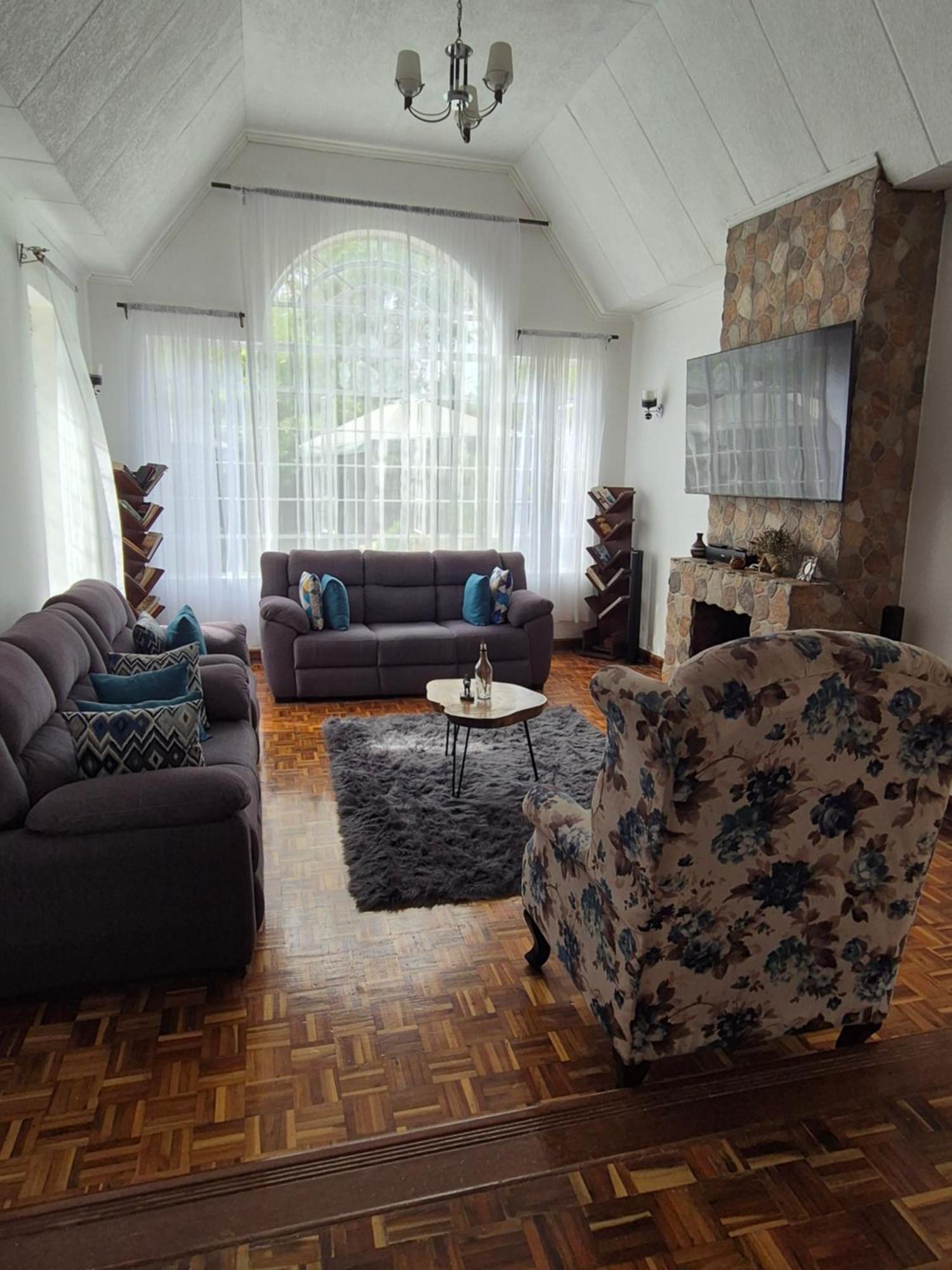 Teresita Jkia Homestay *